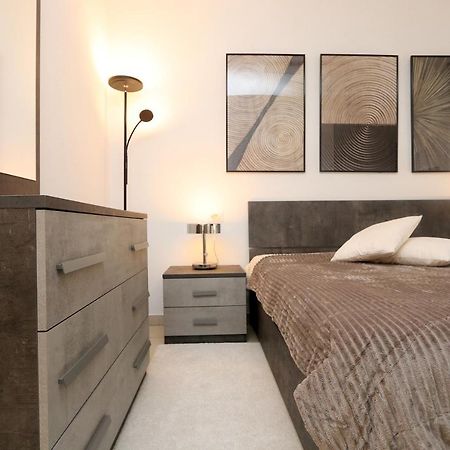 Comfy Living! Renovated 2 Rooms At Ambra Apartments-Lift-Secure Parking-Great Area! Olbia Extérieur photo