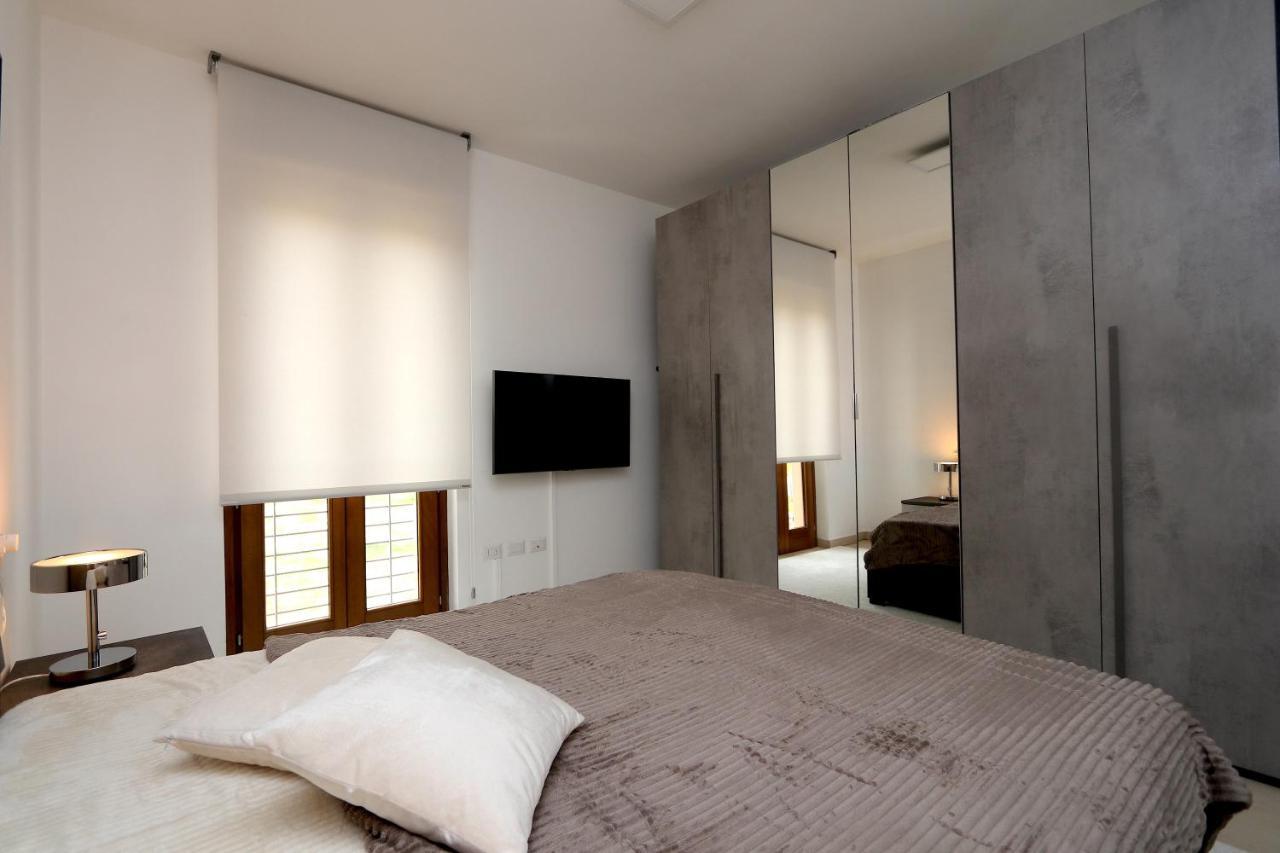 Comfy Living! Renovated 2 Rooms At Ambra Apartments-Lift-Secure Parking-Great Area! Olbia Extérieur photo