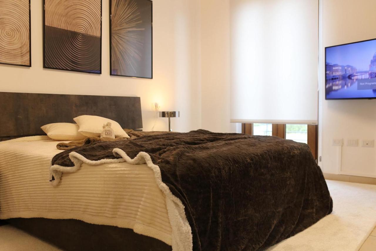 Comfy Living! Renovated 2 Rooms At Ambra Apartments-Lift-Secure Parking-Great Area! Olbia Extérieur photo