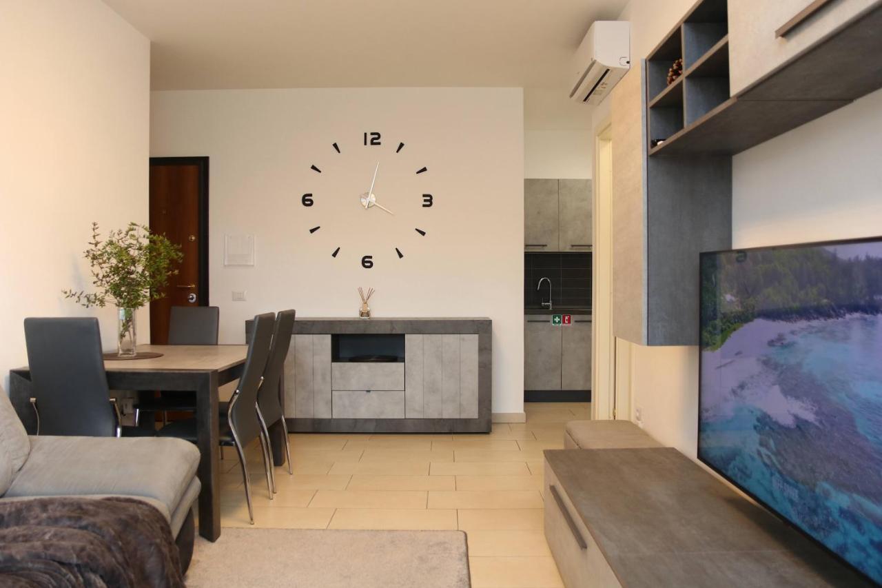 Comfy Living! Renovated 2 Rooms At Ambra Apartments-Lift-Secure Parking-Great Area! Olbia Extérieur photo