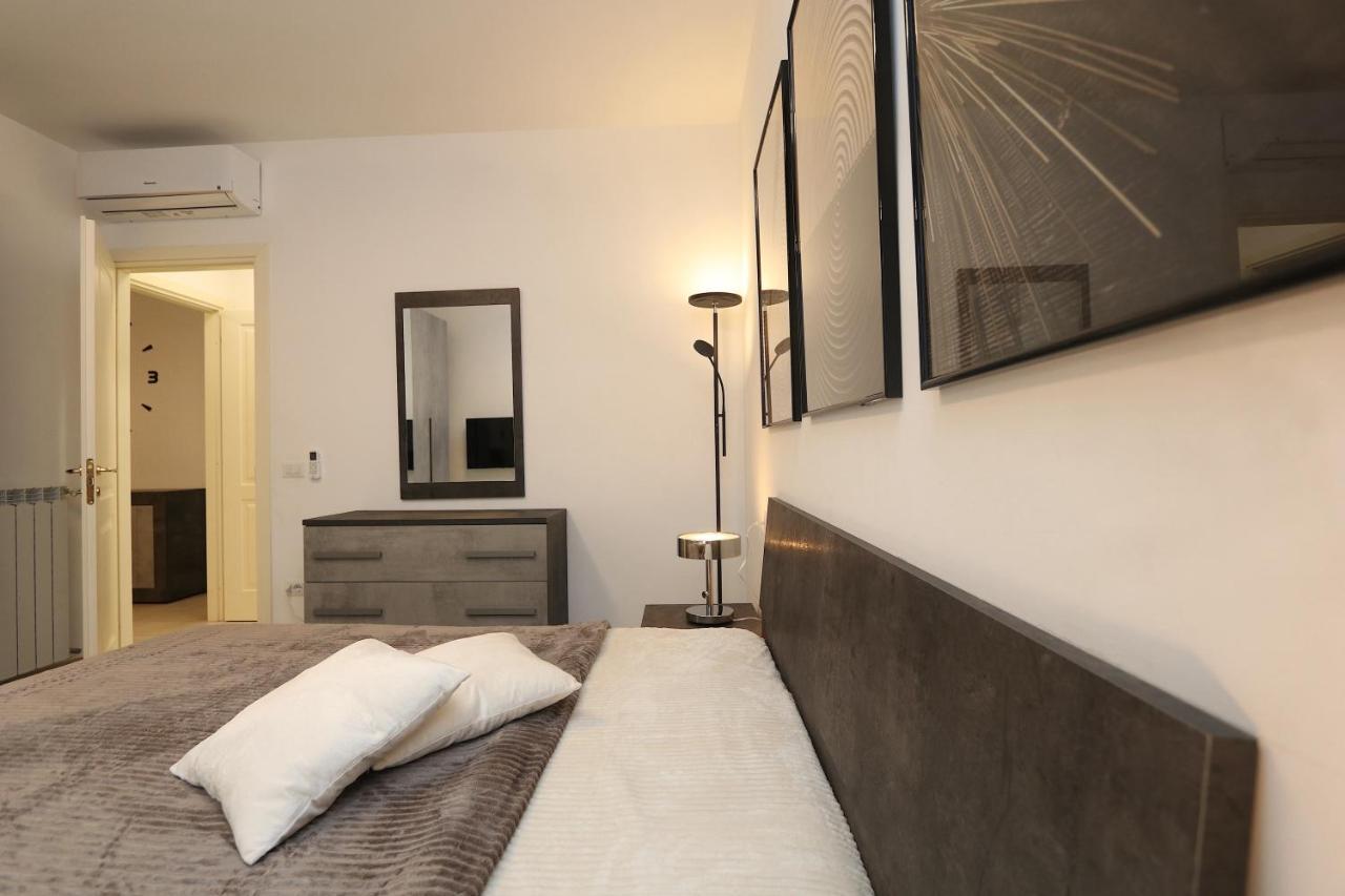 Comfy Living! Renovated 2 Rooms At Ambra Apartments-Lift-Secure Parking-Great Area! Olbia Extérieur photo